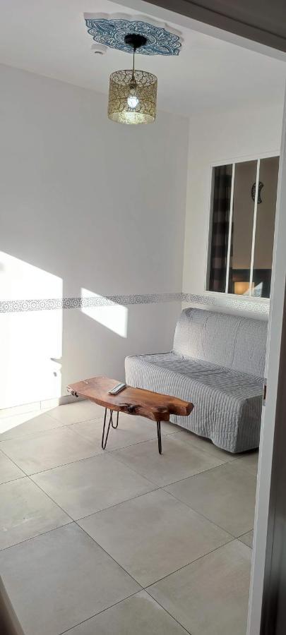 Mauguio Center Hotel エクステリア 写真
